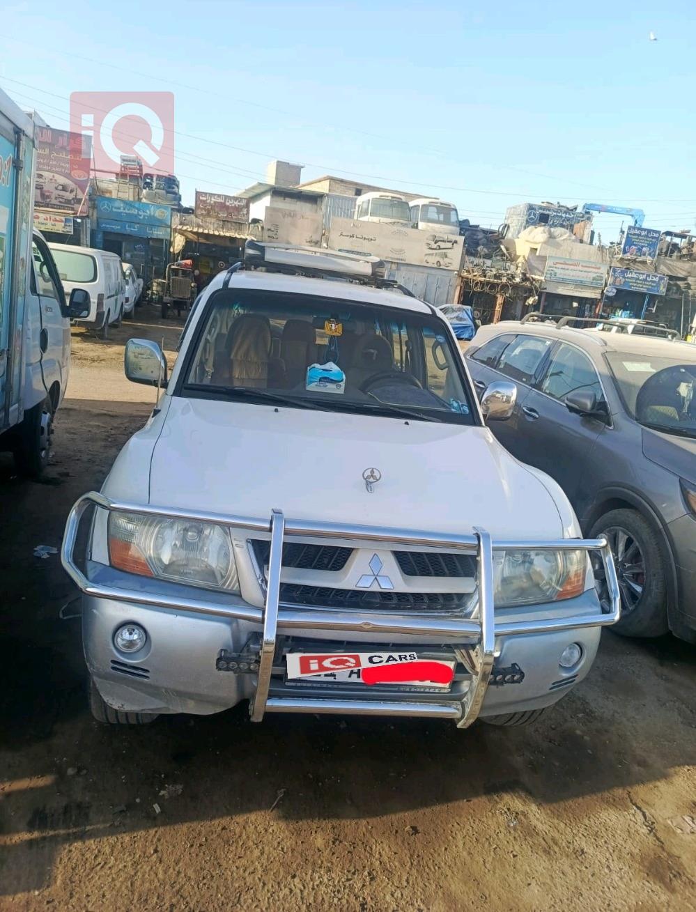 ميتسوبيشي باجيرو